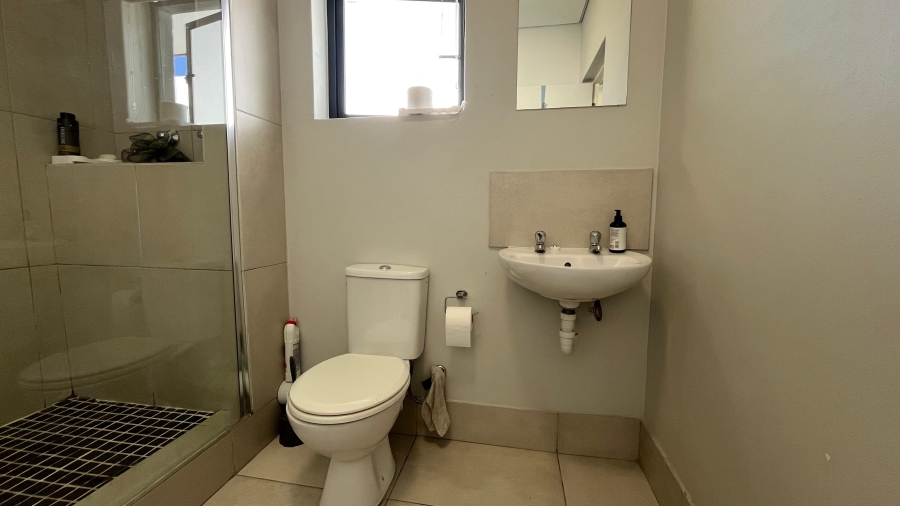 To Let 2 Bedroom Property for Rent in Pinelands Western Cape
